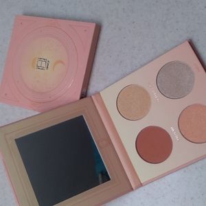 4 shade Face Pallet